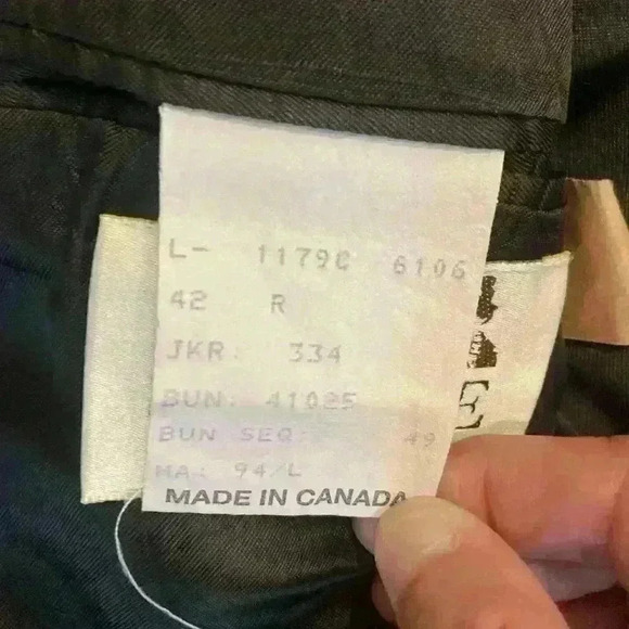 Blazer Sportscoat 100% Virgin Wool size 42 R 42R Two Button Placket - Picture 8 of 11